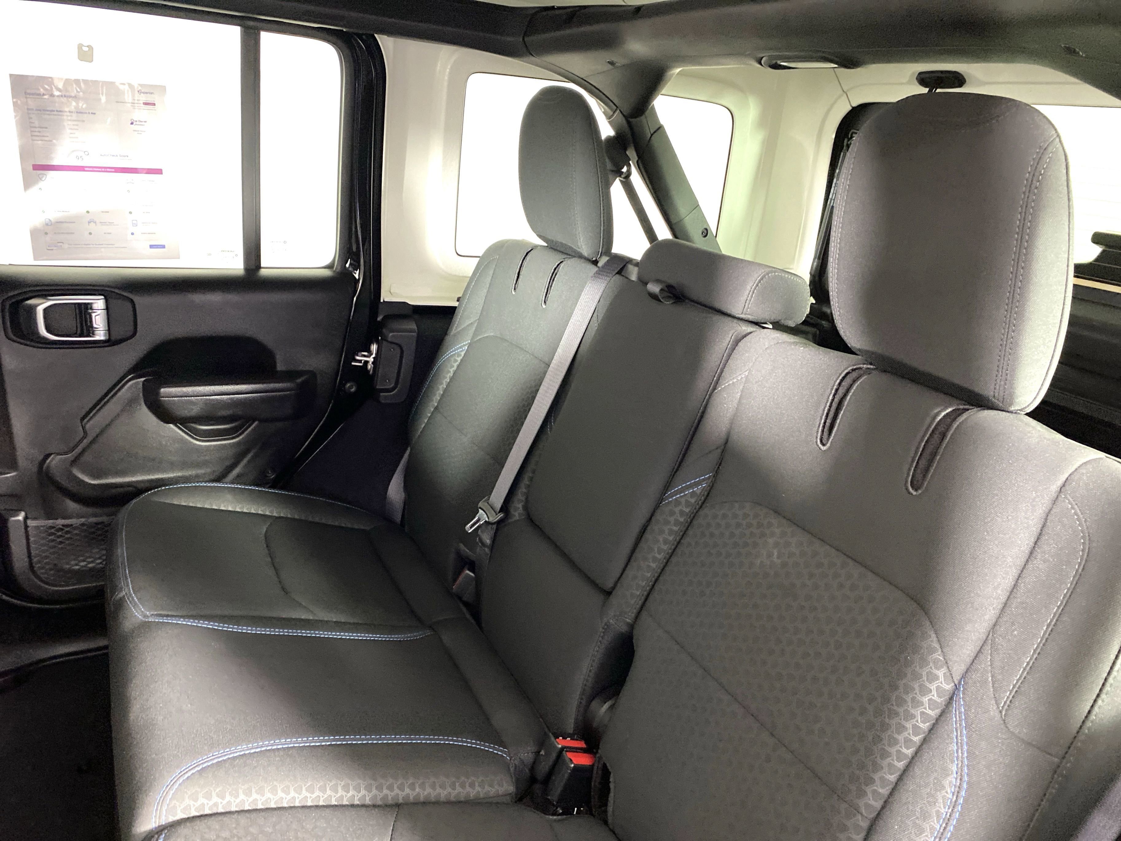 Used 2025 Jeep Wrangler Unlimited Rubicon 4xe AWD/4WD image 30