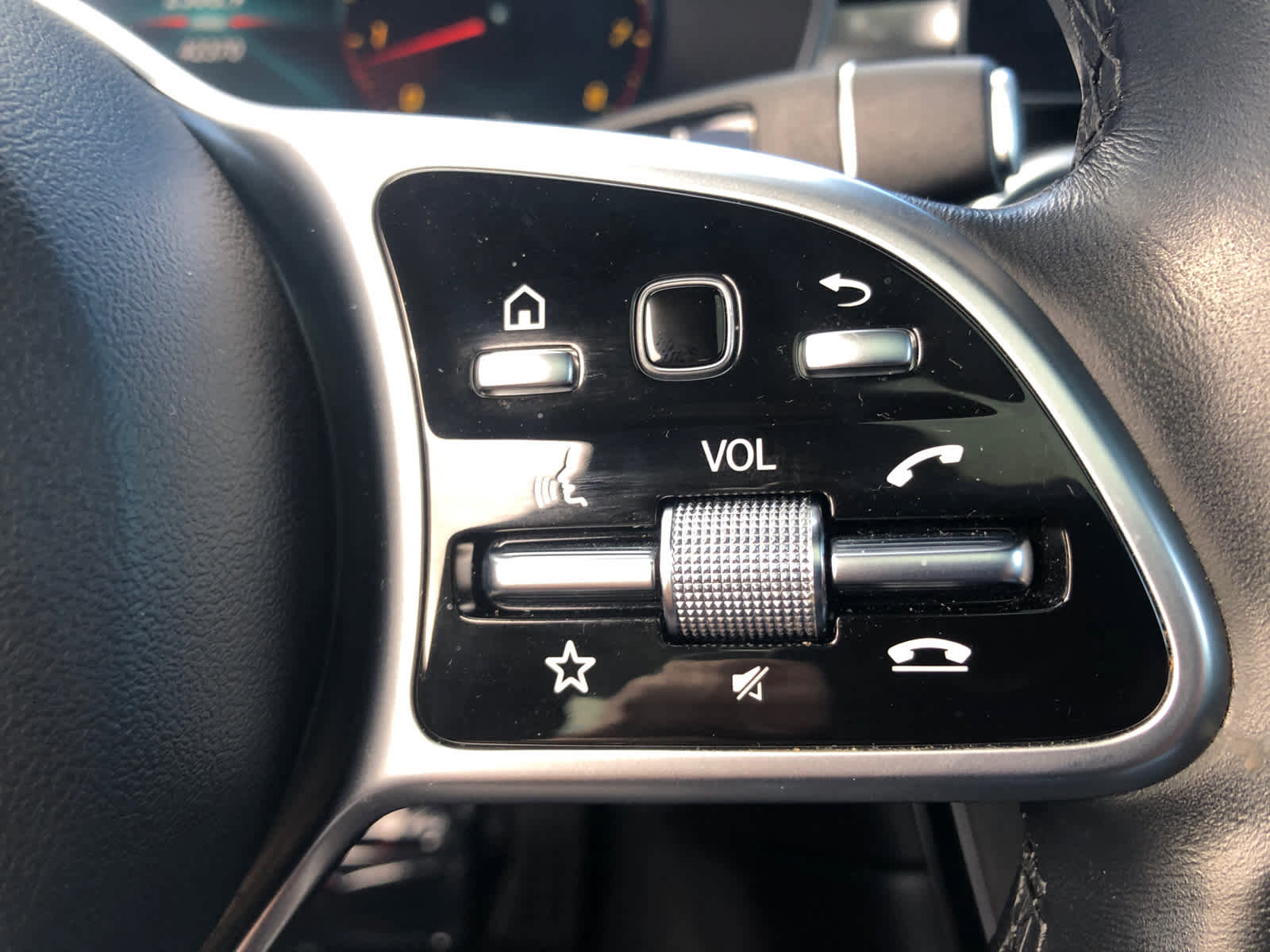 Used 2022 Mercedes-Benz GLC 300 4MATIC image 8