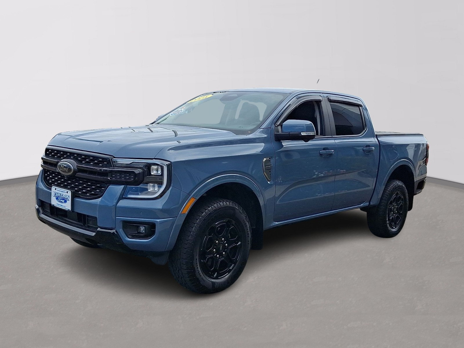 Used 2025 Ford Ranger Lariat w/ FX4 Off-Road Package AWD/4WD image 3