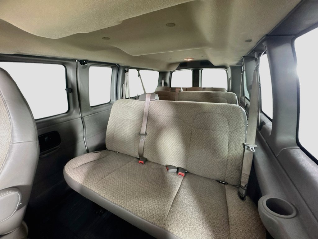 Used 2021 Chevrolet Express 2500 LS w/ Driver Convenience Package RWD image 27