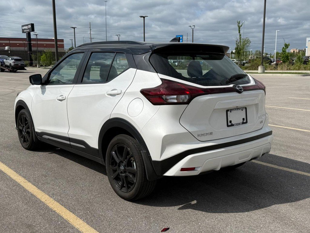 Used 2024 Nissan Kicks SR w/ SR Premium Package image 10