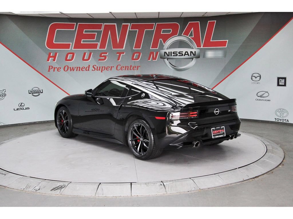 Used 2025 Nissan Z Performance w/ Floor Mat Package RWD image 4