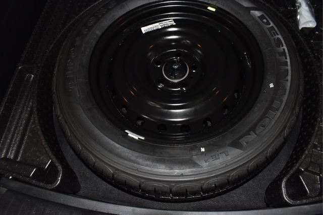 Used 2019 Jeep Compass Latitude w/ Cold Weather Group AWD/4WD image 16