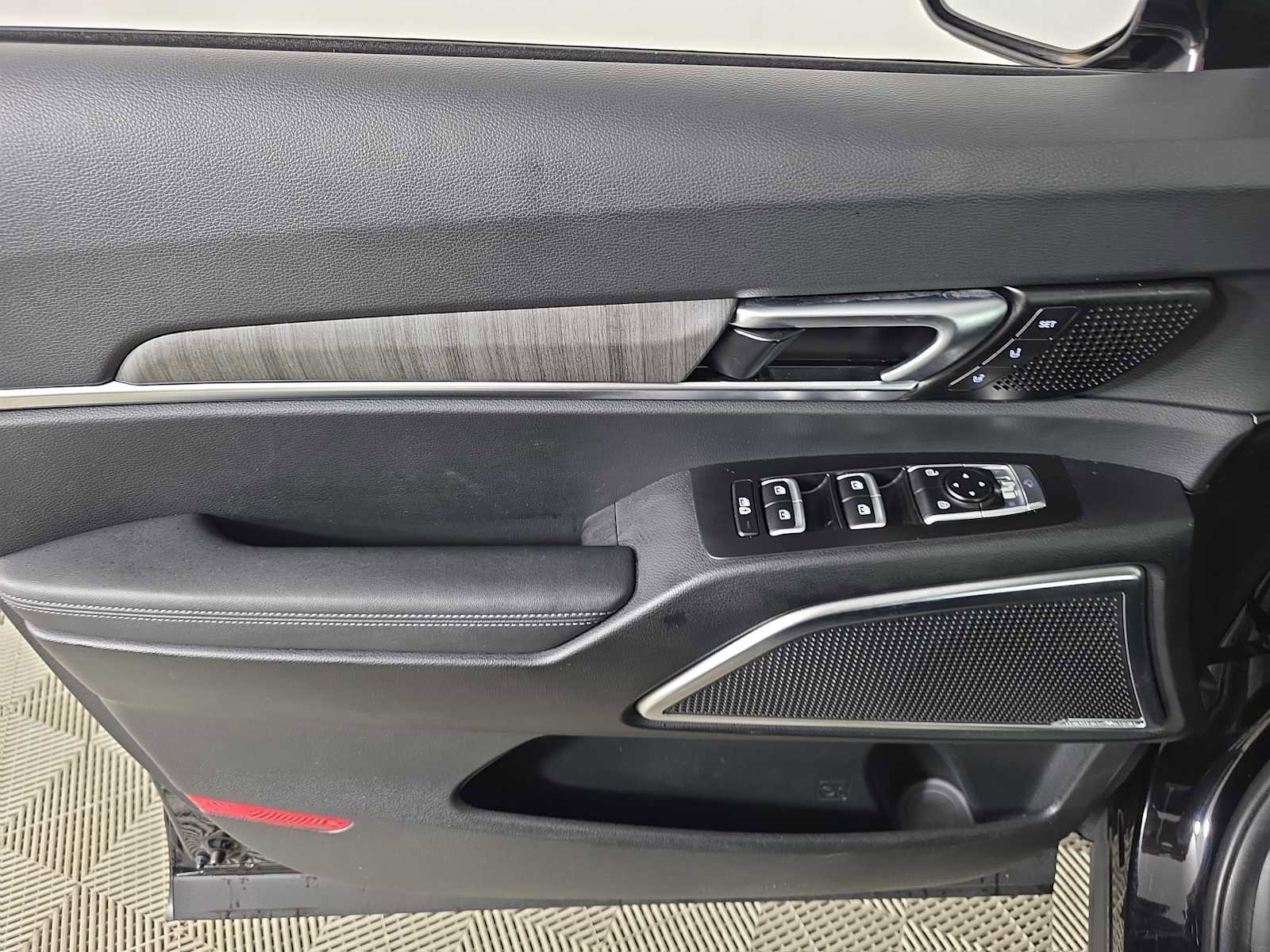 Used 2024 Kia Telluride SX w/ Towing Package image 54