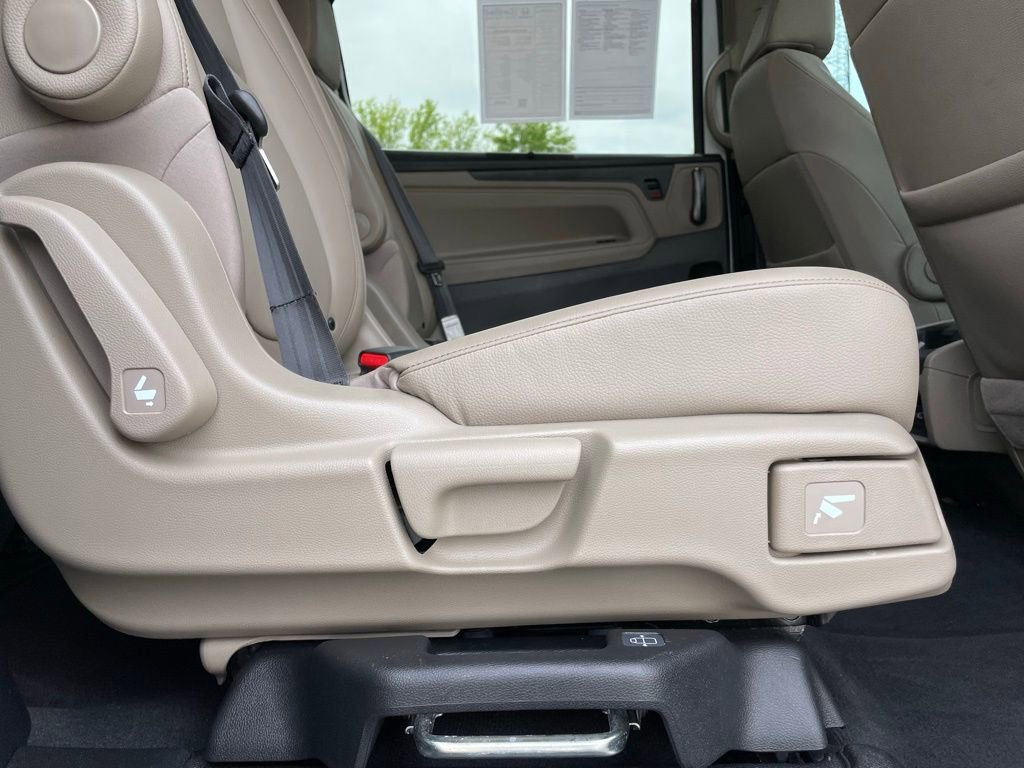 Certified 2024 Honda Odyssey EX-L image 34