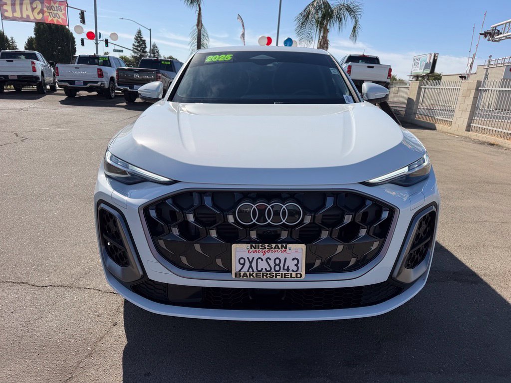 Used 2025 Audi Q5 Premium Plus w/ Premium Plus AWD/4WD image 2