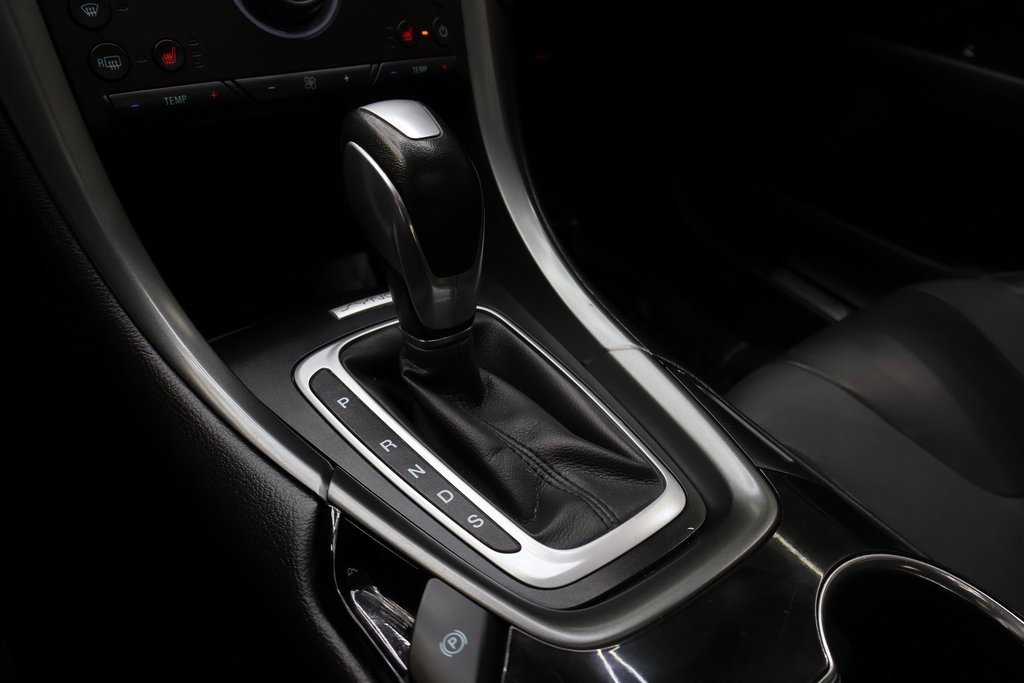 Used 2016 Ford Fusion Titanium image 23