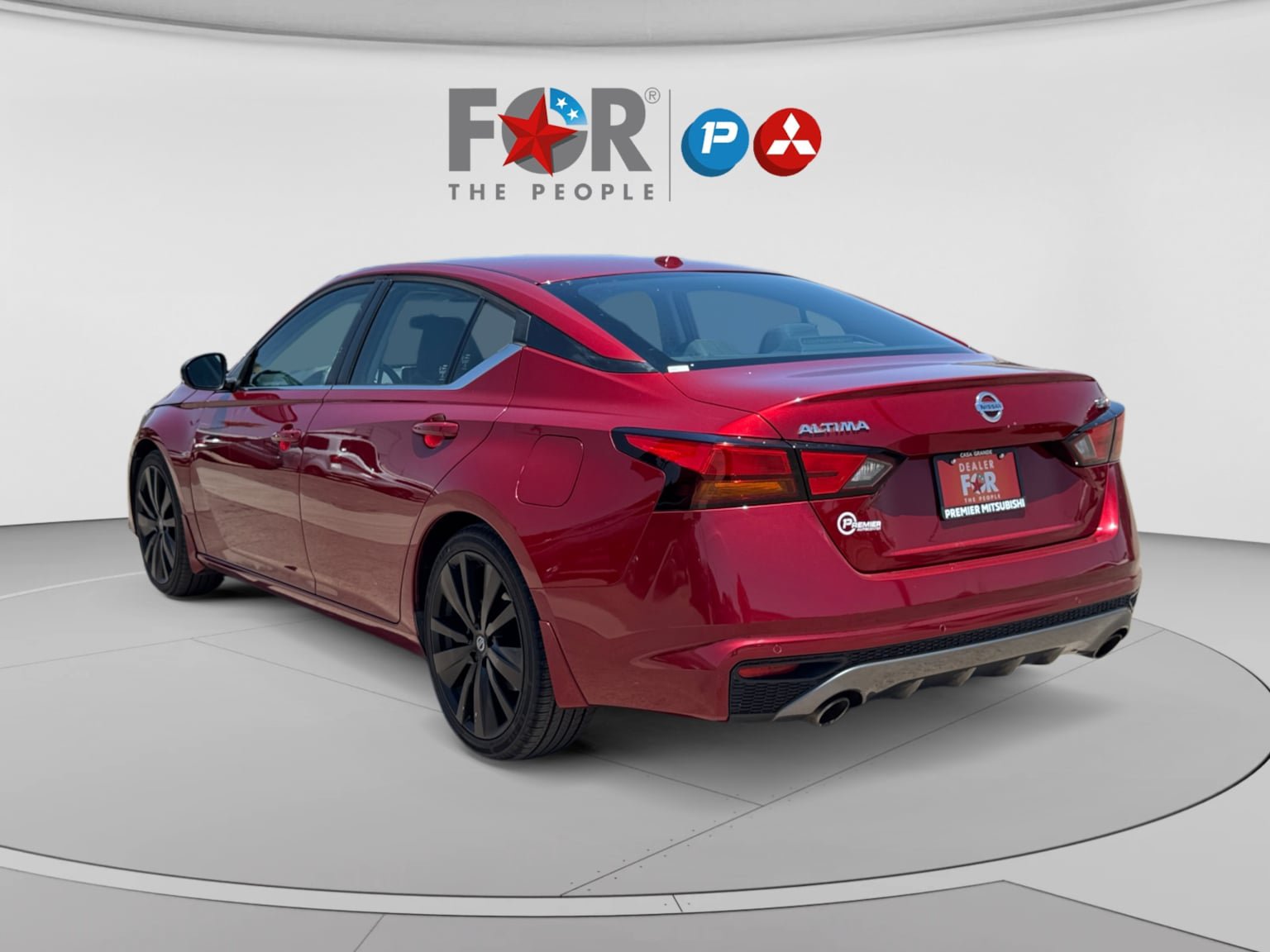 Used 2020 Nissan Altima 2.5 SR w/ Premium Package FWD image 3