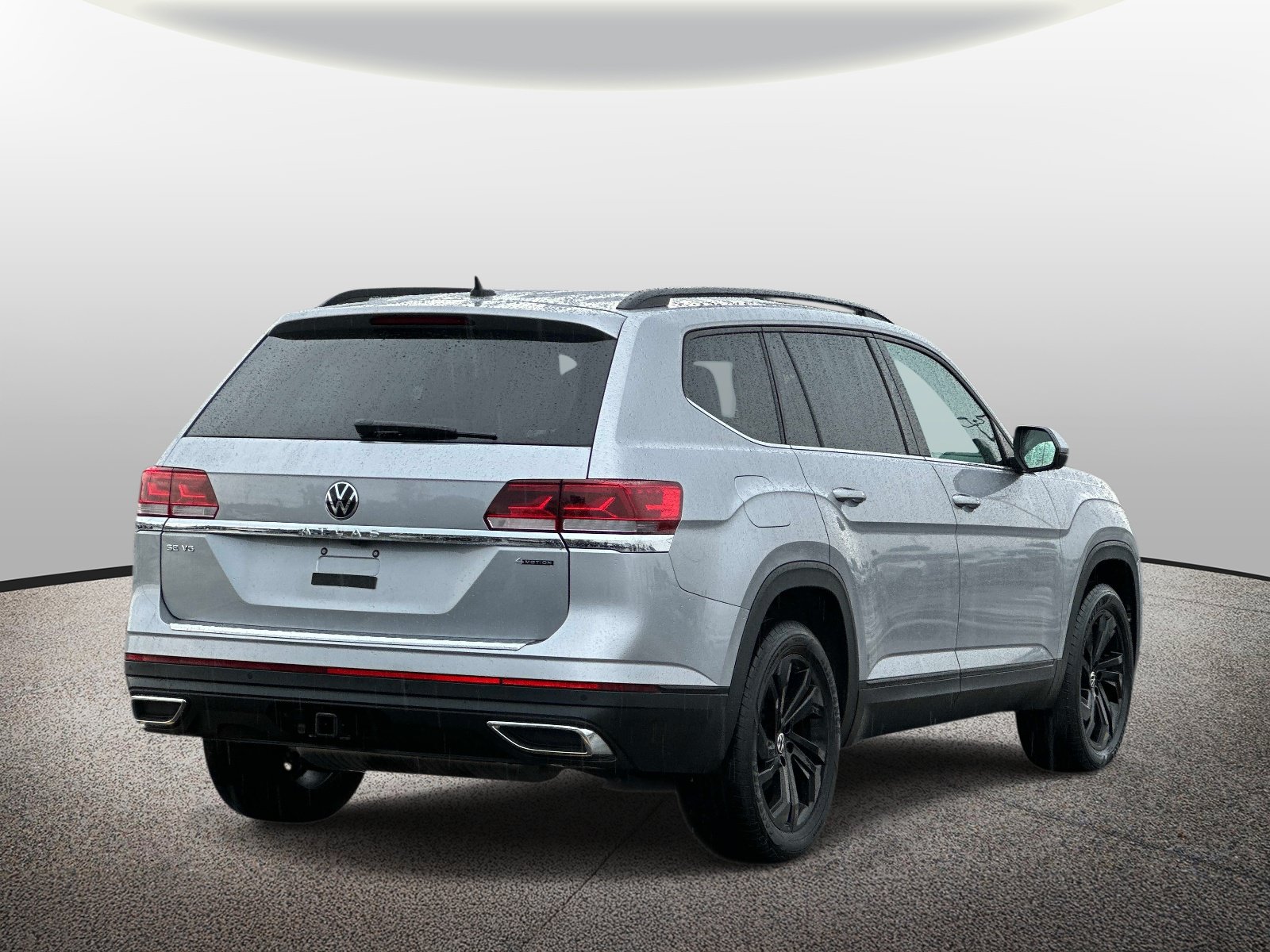 Used 2023 Volkswagen Atlas SE w/ Black Wheel Package AWD/4WD image 4