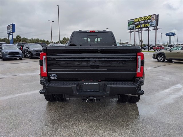 New 2026 Ford F450 Platinum w/ FX4 Off-Road Package image 4