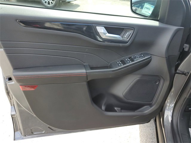 New 2025 Ford Escape ST-Line w/ Equipment Group 301A image 15