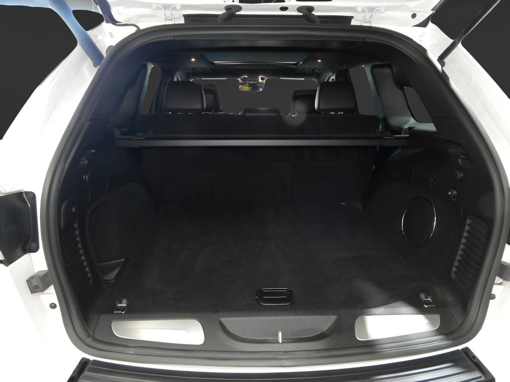 Used 2021 Jeep Grand Cherokee SRT AWD/4WD image 9