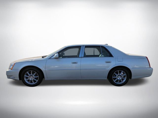 Used 2011 Cadillac DTS Luxury image 7