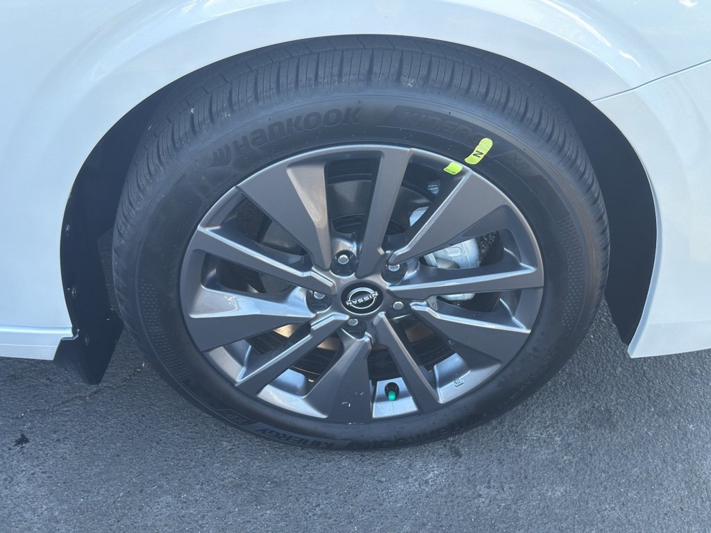 New 2026 Nissan Sentra SL w/ Floor Mat Package image 9