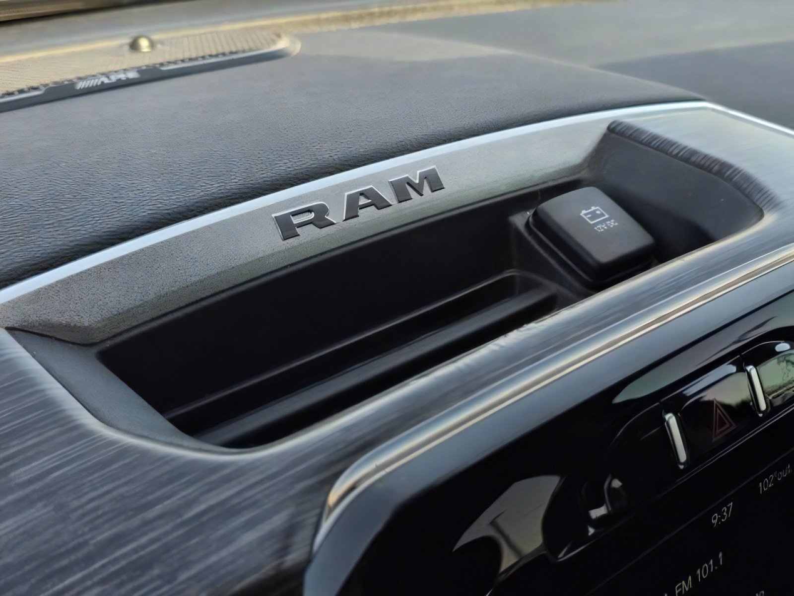 Used 2021 RAM 2500 Laramie AWD/4WD image 27