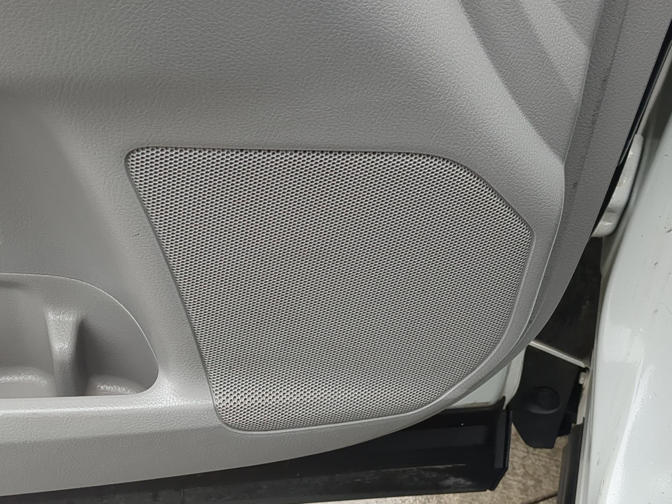 Used 2019 Toyota Highlander SE image 15