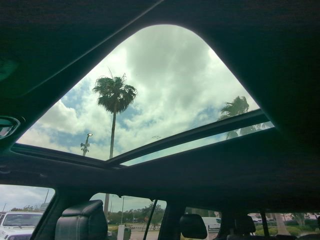 Used 2022 Jeep Grand Wagoneer Series I AWD/4WD image 24