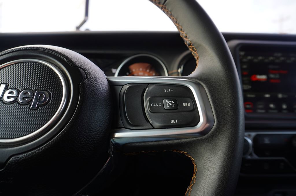 Used 2023 Jeep Gladiator Overland image 21