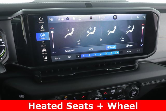 Used 2025 Jeep Wrangler Unlimited Sahara image 19