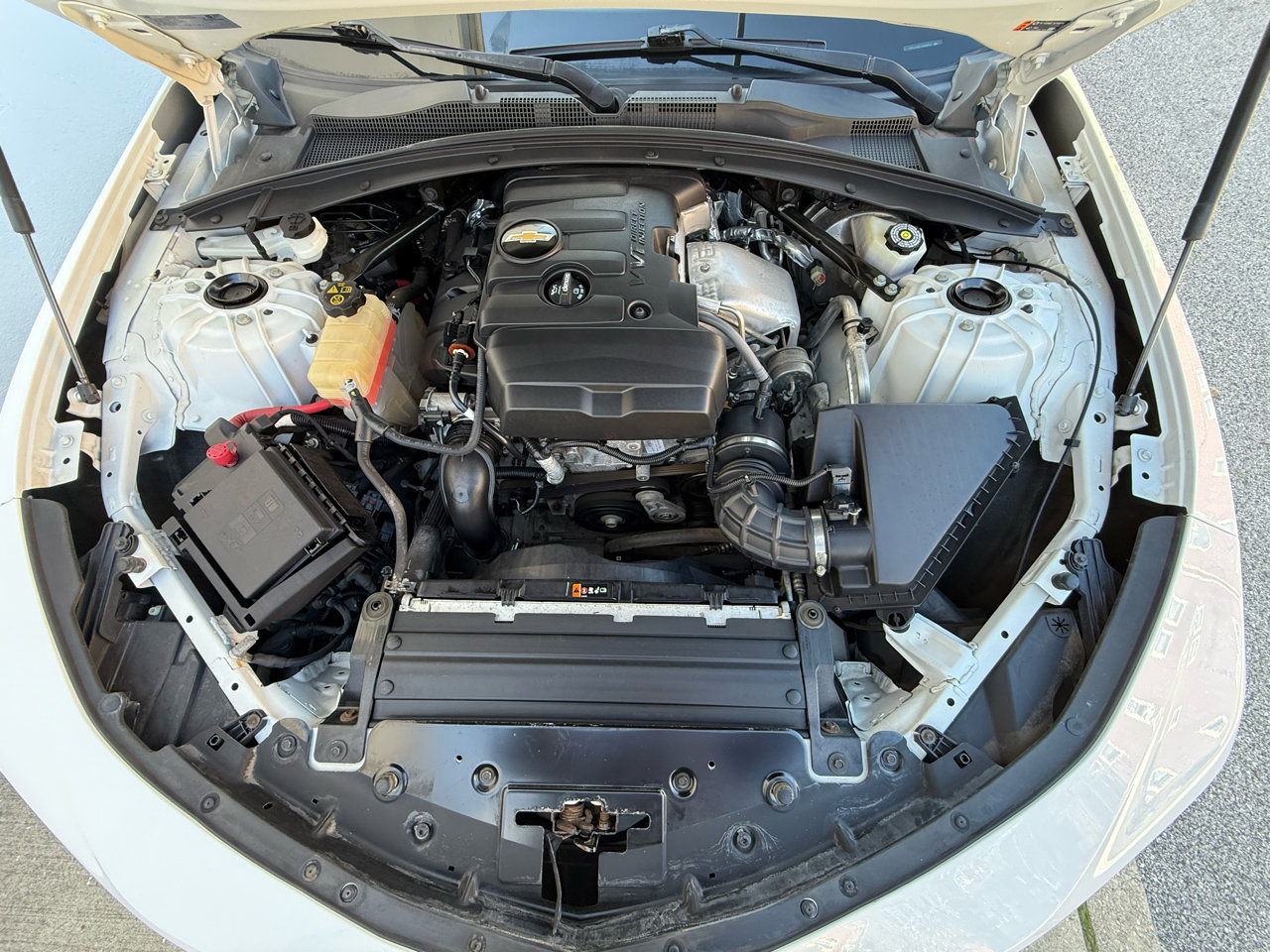 Used 2020 Chevrolet Camaro LT image 20