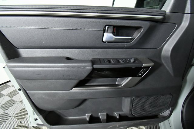 Used 2024 Toyota Sequoia Limited image 21