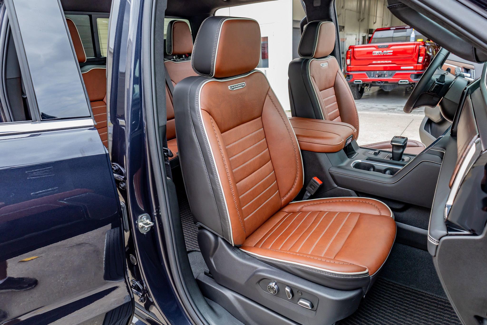 Used 2025 GMC Sierra 1500 Denali Ultimate image 31