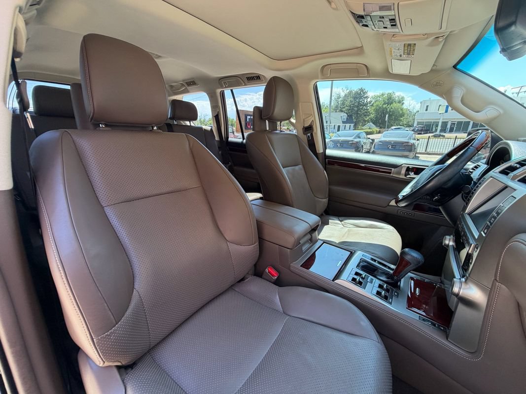 Used 2010 Lexus GX 460 Premium AWD/4WD image 4
