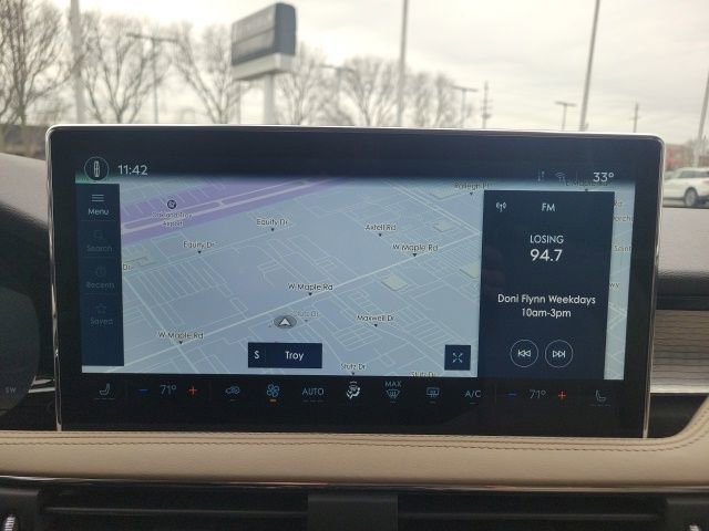 Certified 2024 Lincoln Corsair AWD image 36