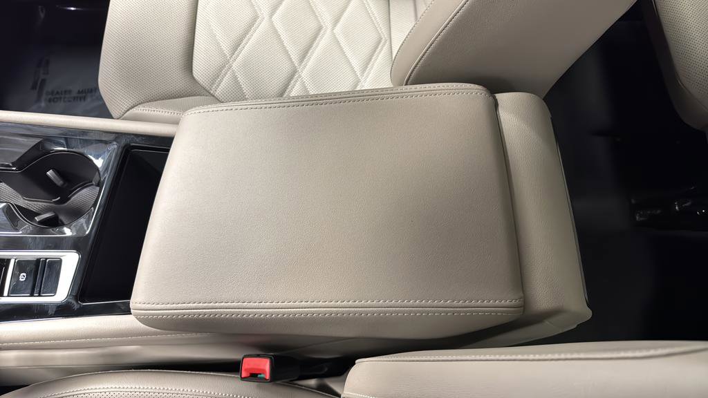 Used 2024 Volkswagen Atlas SE w/ Black Wheel Package image 19