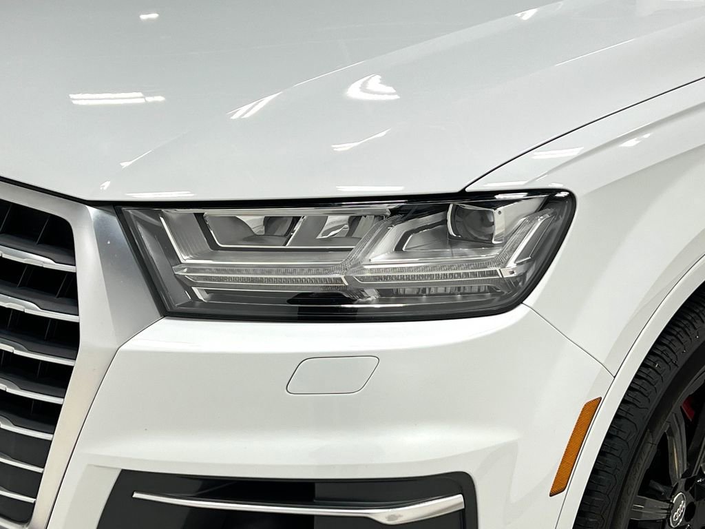 Used 2017 Audi Q7 3.0T Premium Plus w/ Premium Plus Package image 40