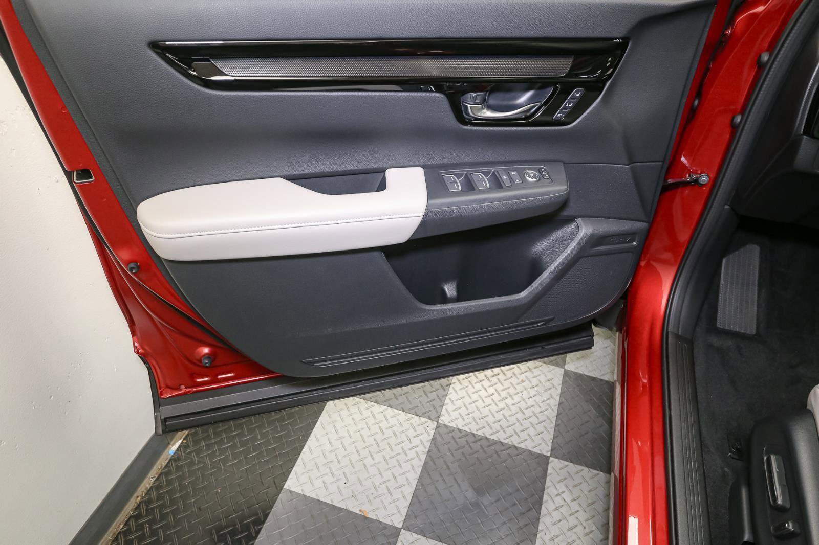 Used 2026 Honda CR-V EX-L image 45