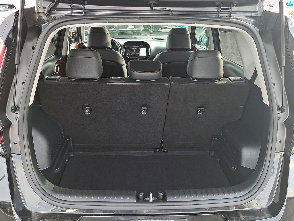 Certified 2023 Kia Soul GT-Line image 28