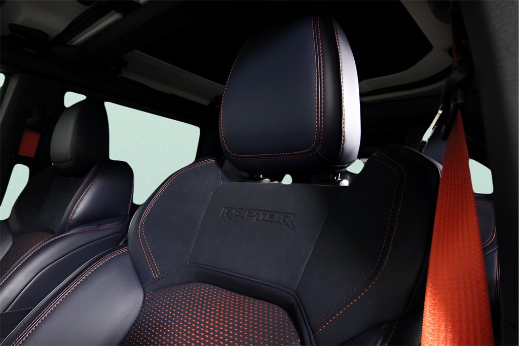 Used 2024 Ford Bronco Raptor w/ Interior Carbon Fiber Pack 6 image 18