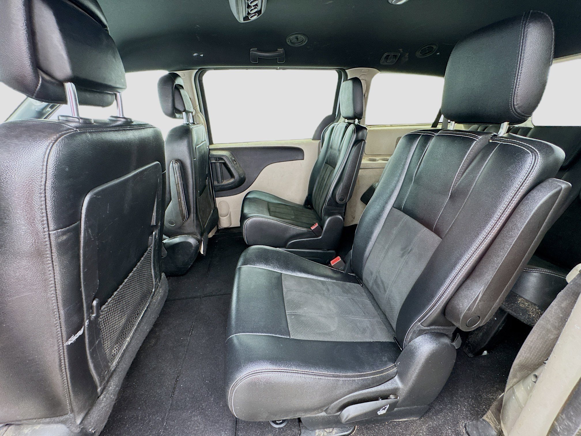 Used 2019 Dodge Grand Caravan SXT image 15