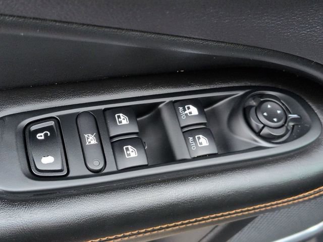 Used 2018 Jeep Compass Limited image 15