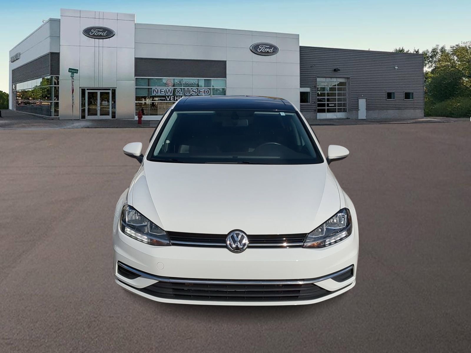 Used 2021 Volkswagen Golf 4-Door image 3
