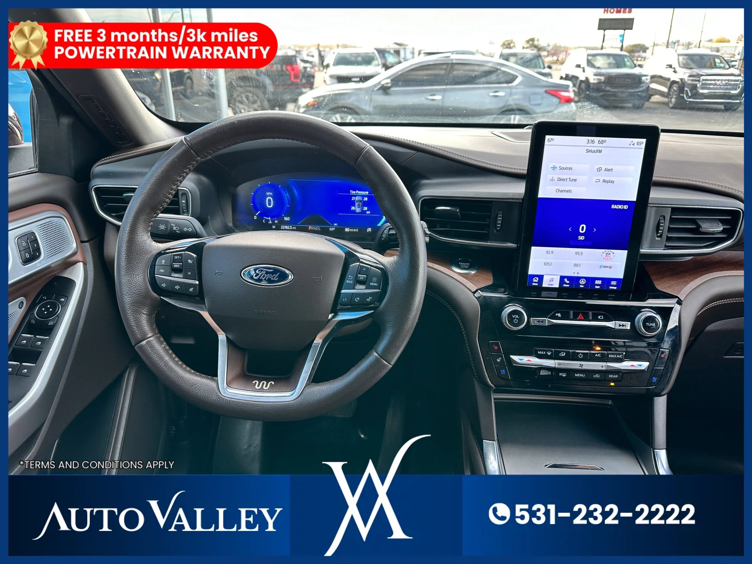 Used 2022 Ford Explorer King Ranch w/ Premium Technology Package image 37
