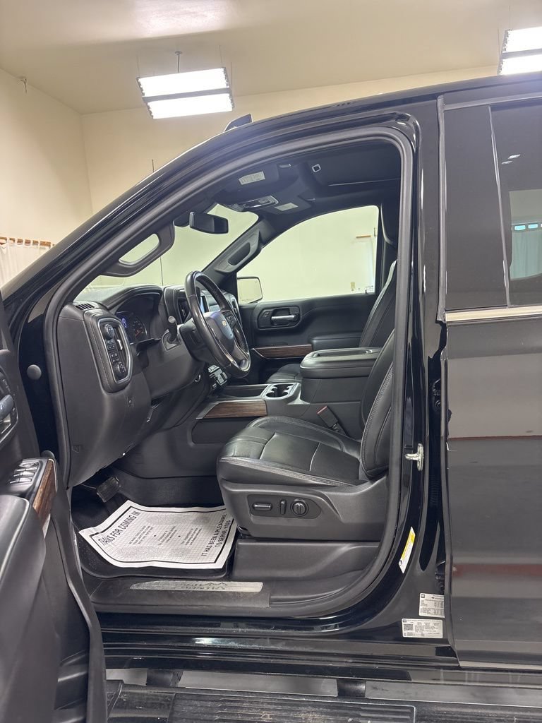 Used 2021 Chevrolet Silverado 1500 High Country w/ Z71 Off-Road Package AWD/4WD image 12