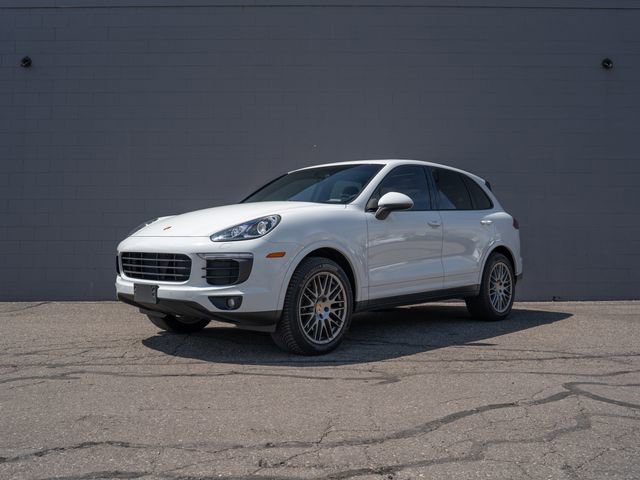 Certified 2017 Porsche Cayenne Platinum Edition AWD/4WD image 1