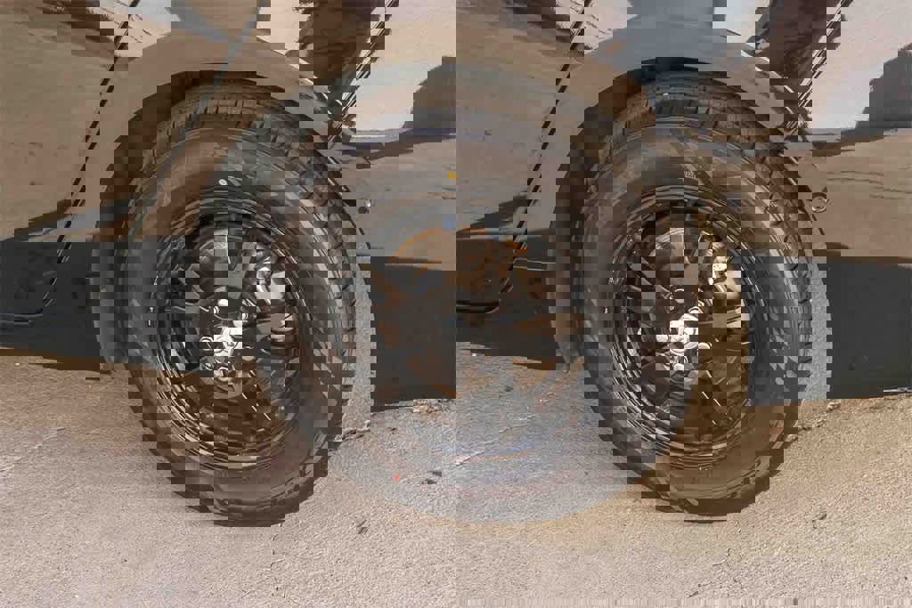 Used 2022 Toyota Prius XLE image 5