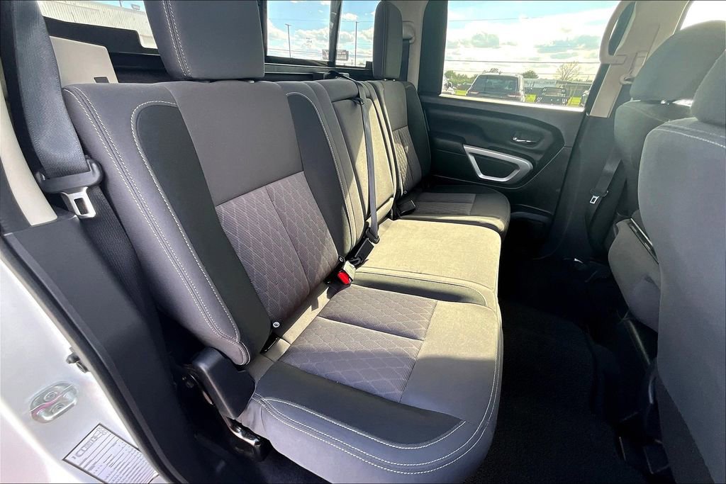 Used 2023 Nissan Titan SV image 34