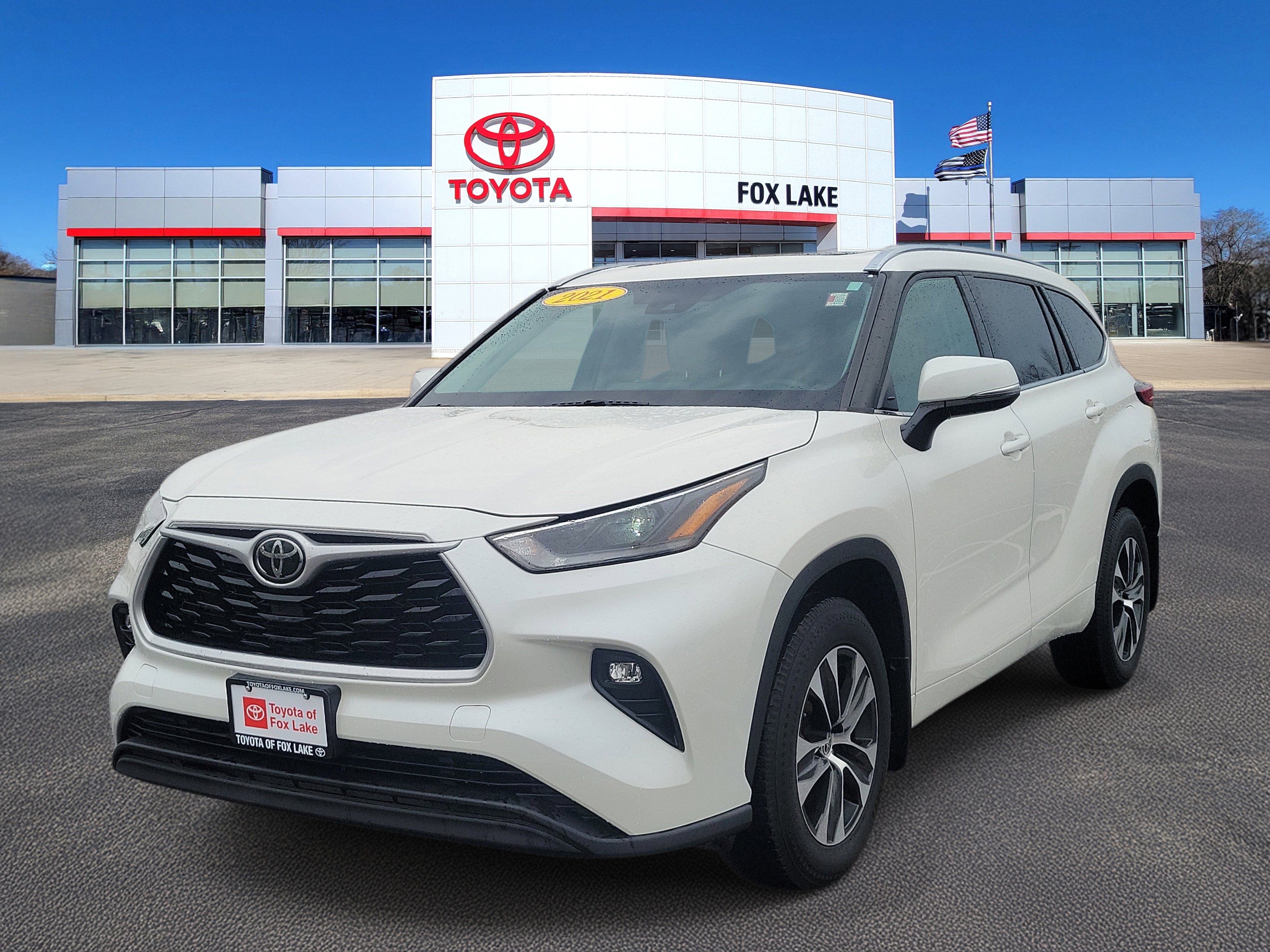 Used 2021 Toyota Highlander XLE video 2