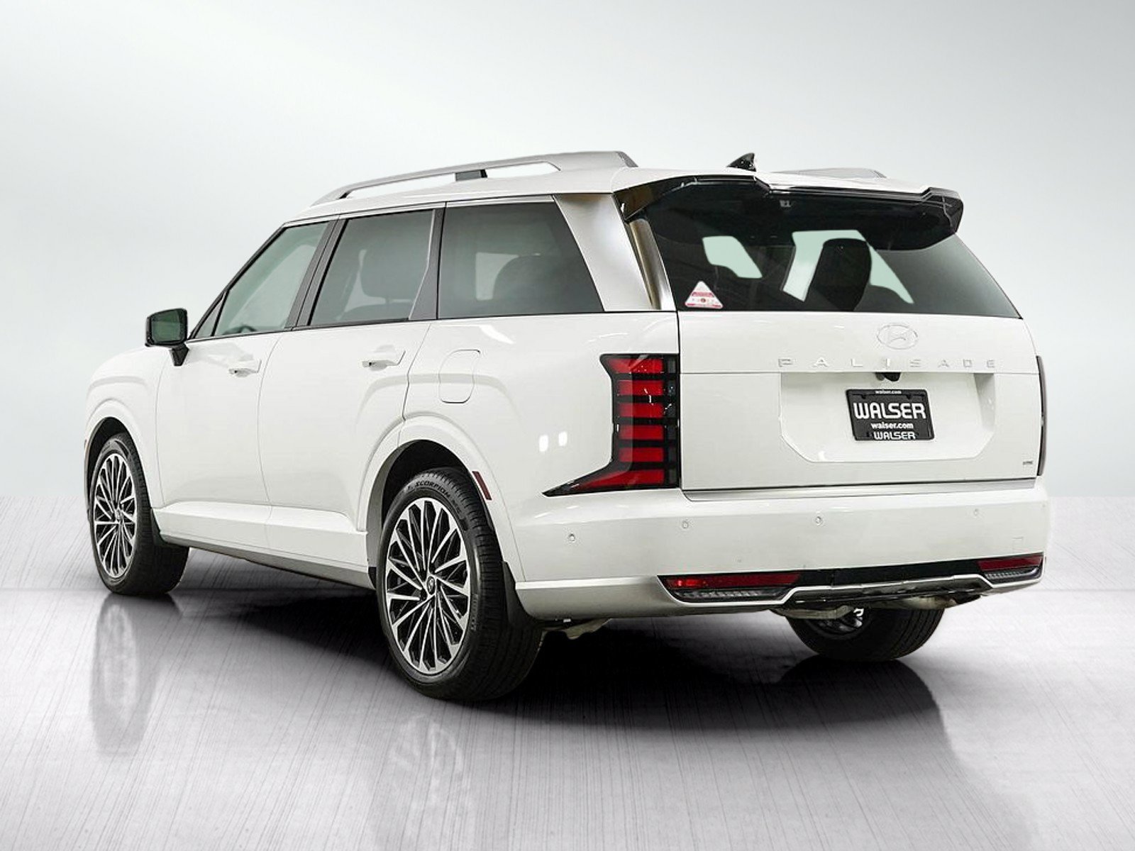 Used 2026 Hyundai Palisade Calligraphy AWD/4WD image 3