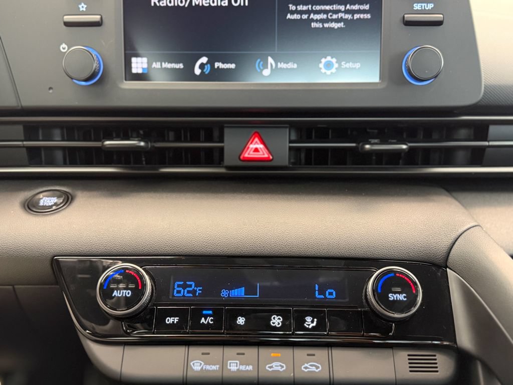 Used 2026 Hyundai Elantra SEL Sport Premium FWD image 18