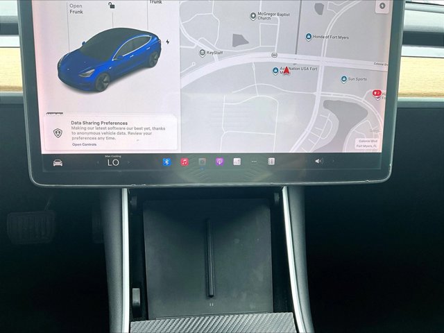 Used 2020 Tesla Model 3 Standard Range Plus image 22