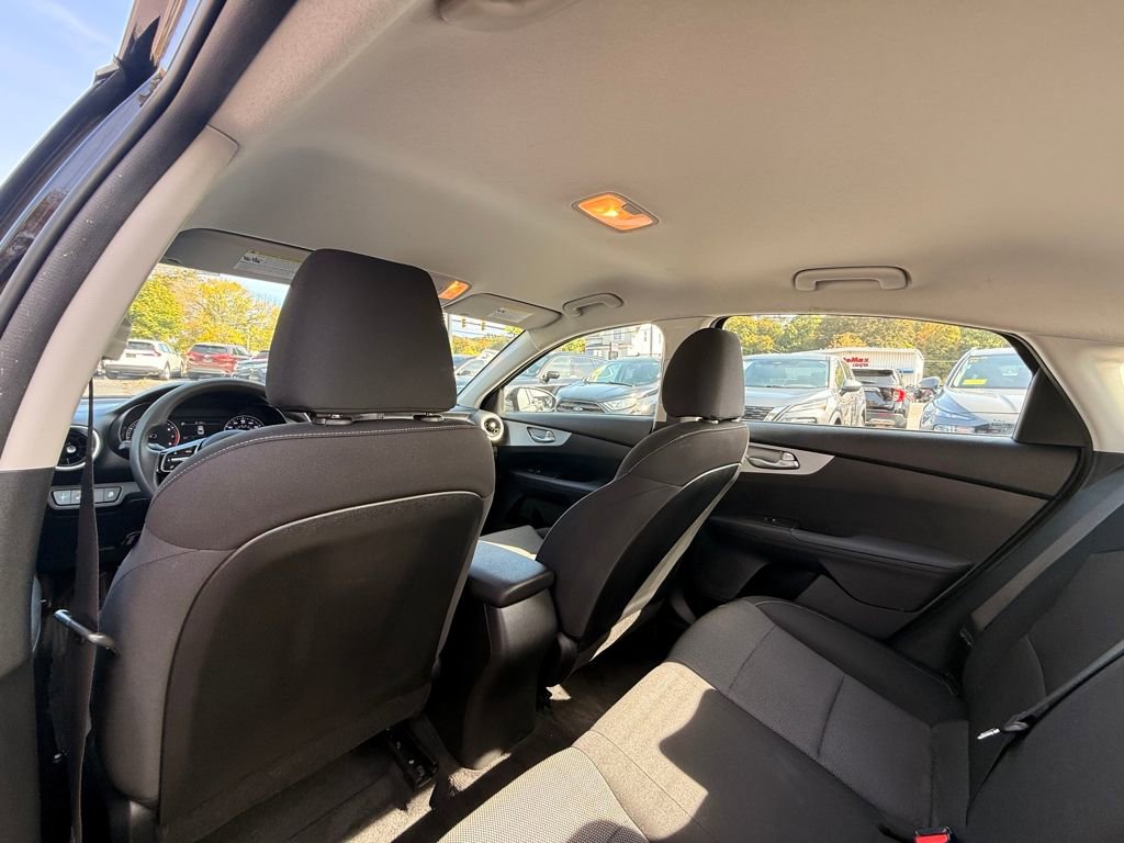 Used 2023 Kia Forte LXS w/ LXS Technology Package image 16
