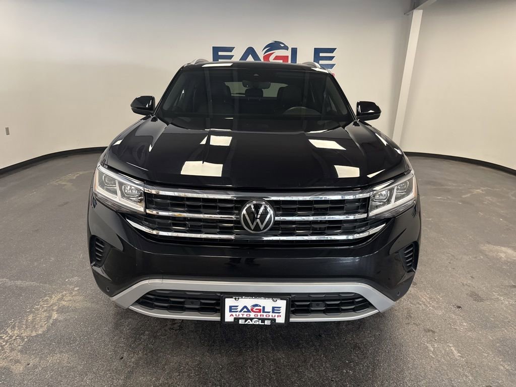 Used 2022 Volkswagen Atlas Cross Sport SEL image 3