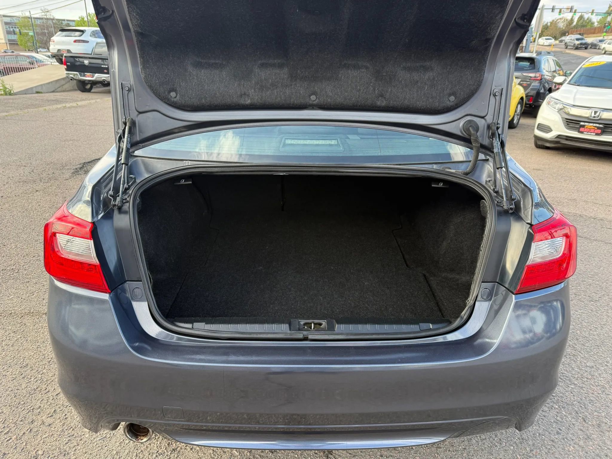 Used 2017 Subaru Legacy 2.5i Premium AWD/4WD image 29