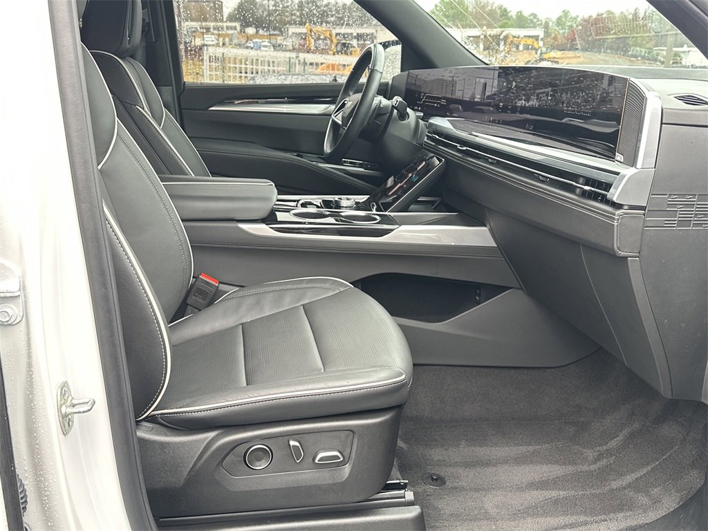 Certified 2025 Cadillac Escalade Sport w/ Touring Package image 13