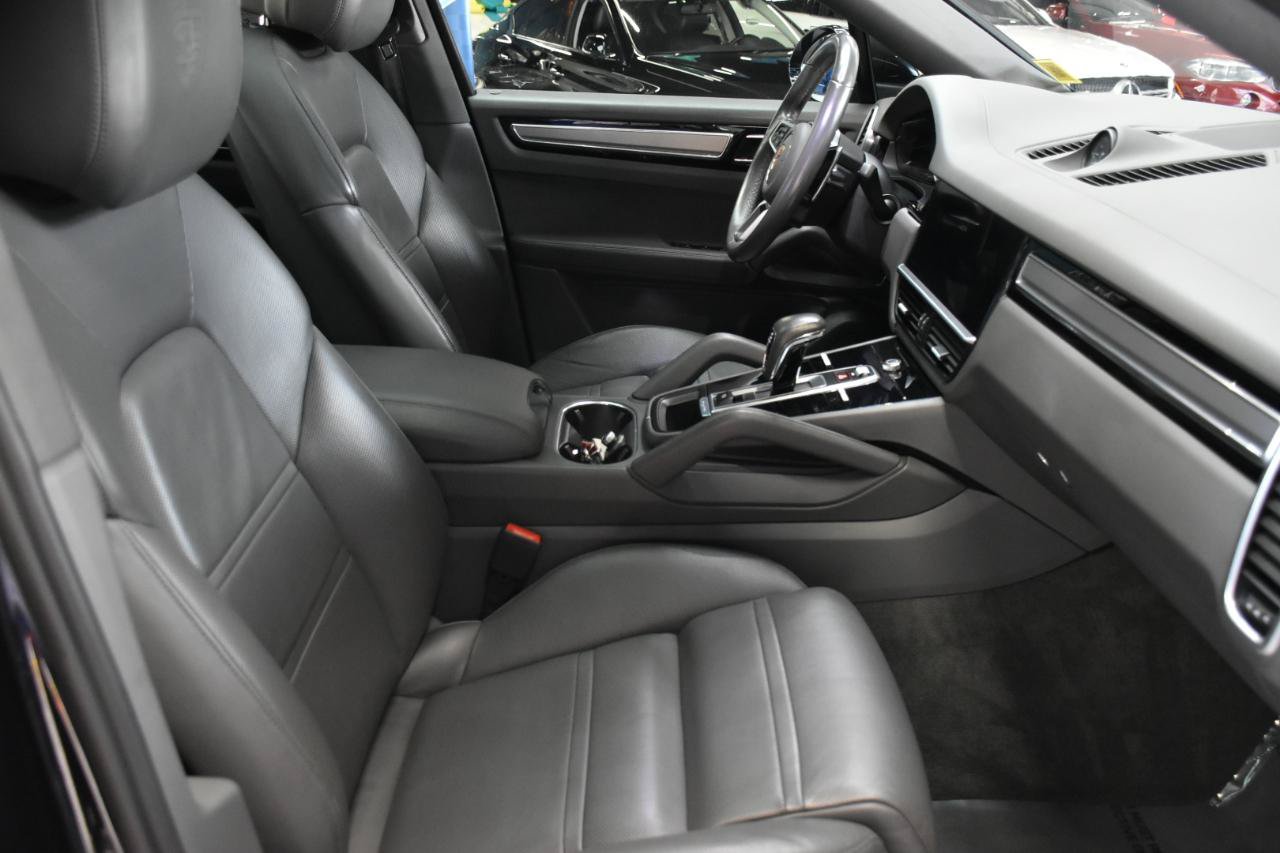 Used 2020 Porsche Cayenne S w/ Premium Package AWD/4WD image 20